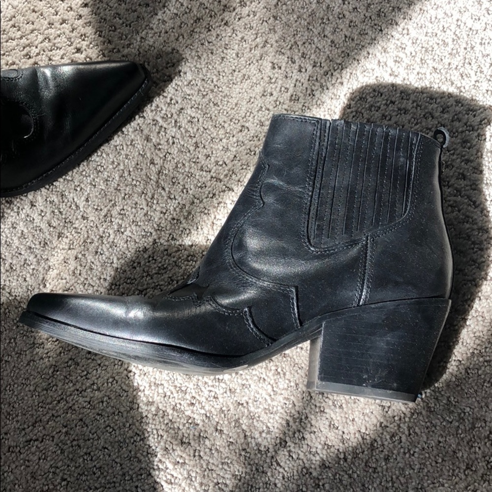 Sam Edelman black booties